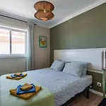 Charming Beachside Escape Esmoriz