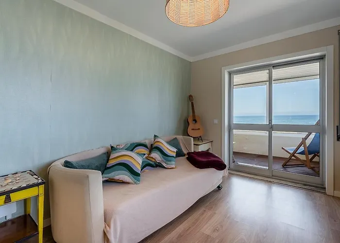 公寓 Charming Beachside Escape